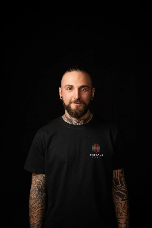 Dominik Ehrenberger - Bühnenbau & Rigging